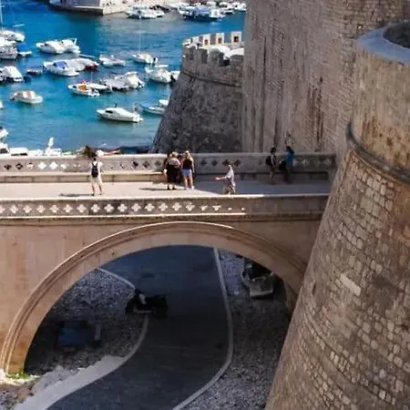 Maru Prestige - Comfort Duplex Two Bedroom Lägenhet