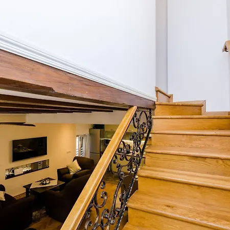 Maru Prestige - Comfort Duplex Two Bedroom *