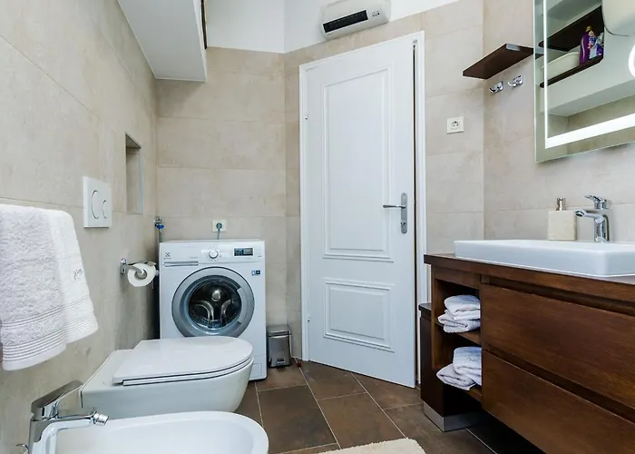 Maru Prestige - Comfort Duplex Two Bedroom