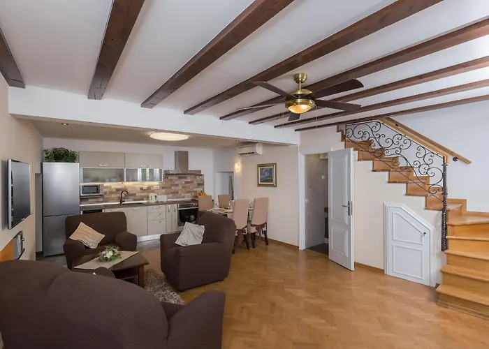 Maru Prestige - Comfort Duplex Two Bedroom