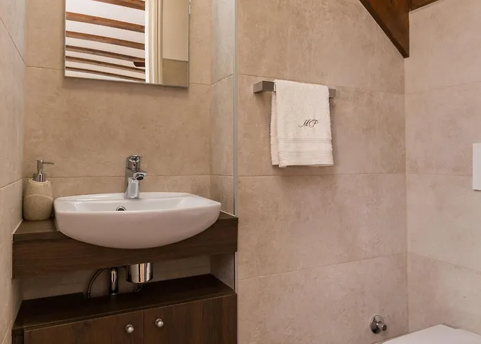 Apartment Maru Prestige - Comfort Duplex Two Bedroom